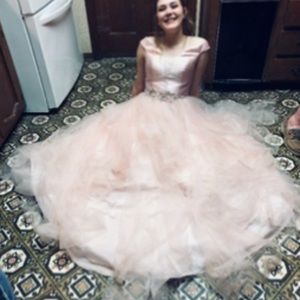 Prom dress, absolutely stunning gown!